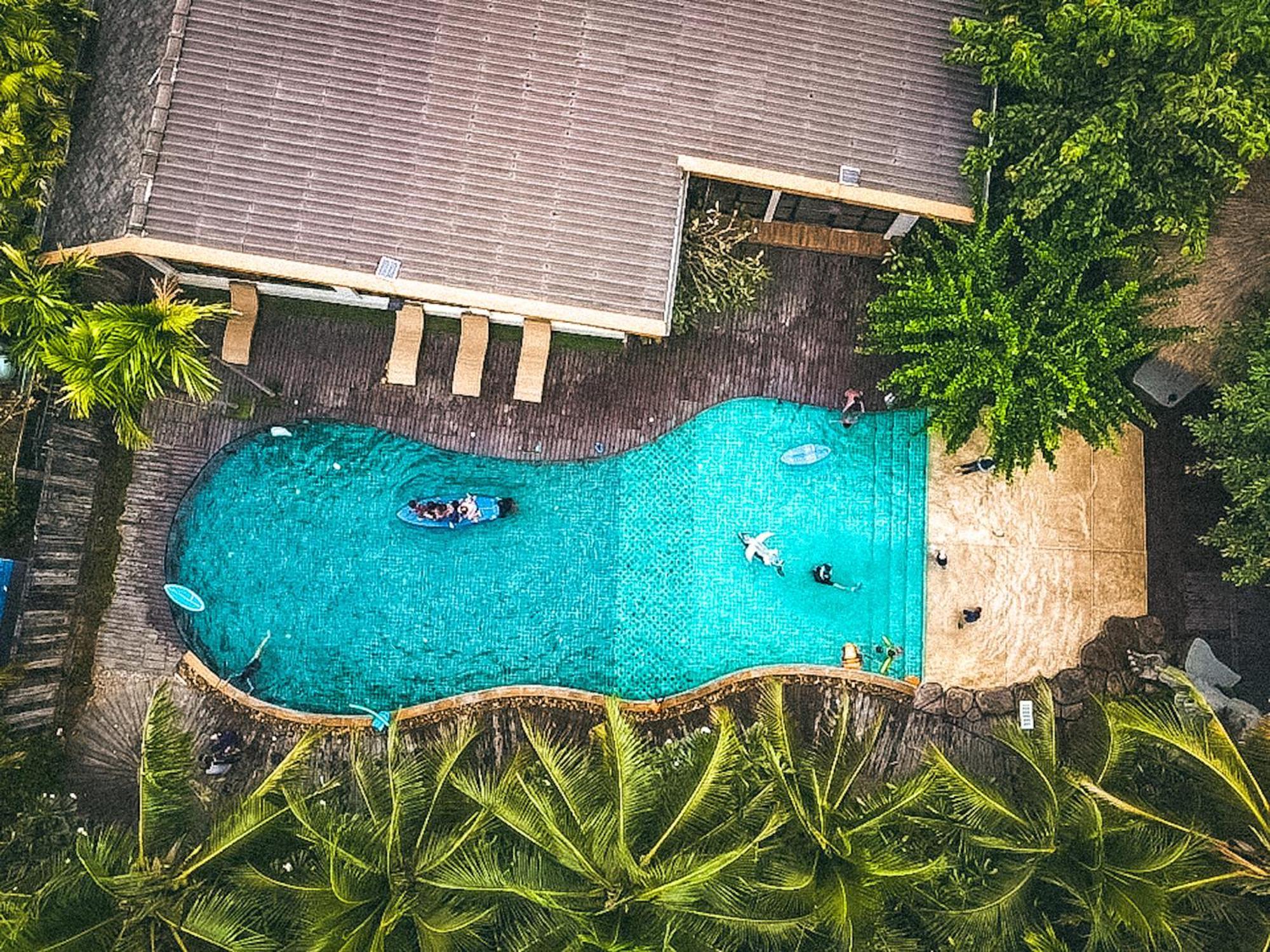 Beaver Club Homestay Чиангмай Екстериор снимка