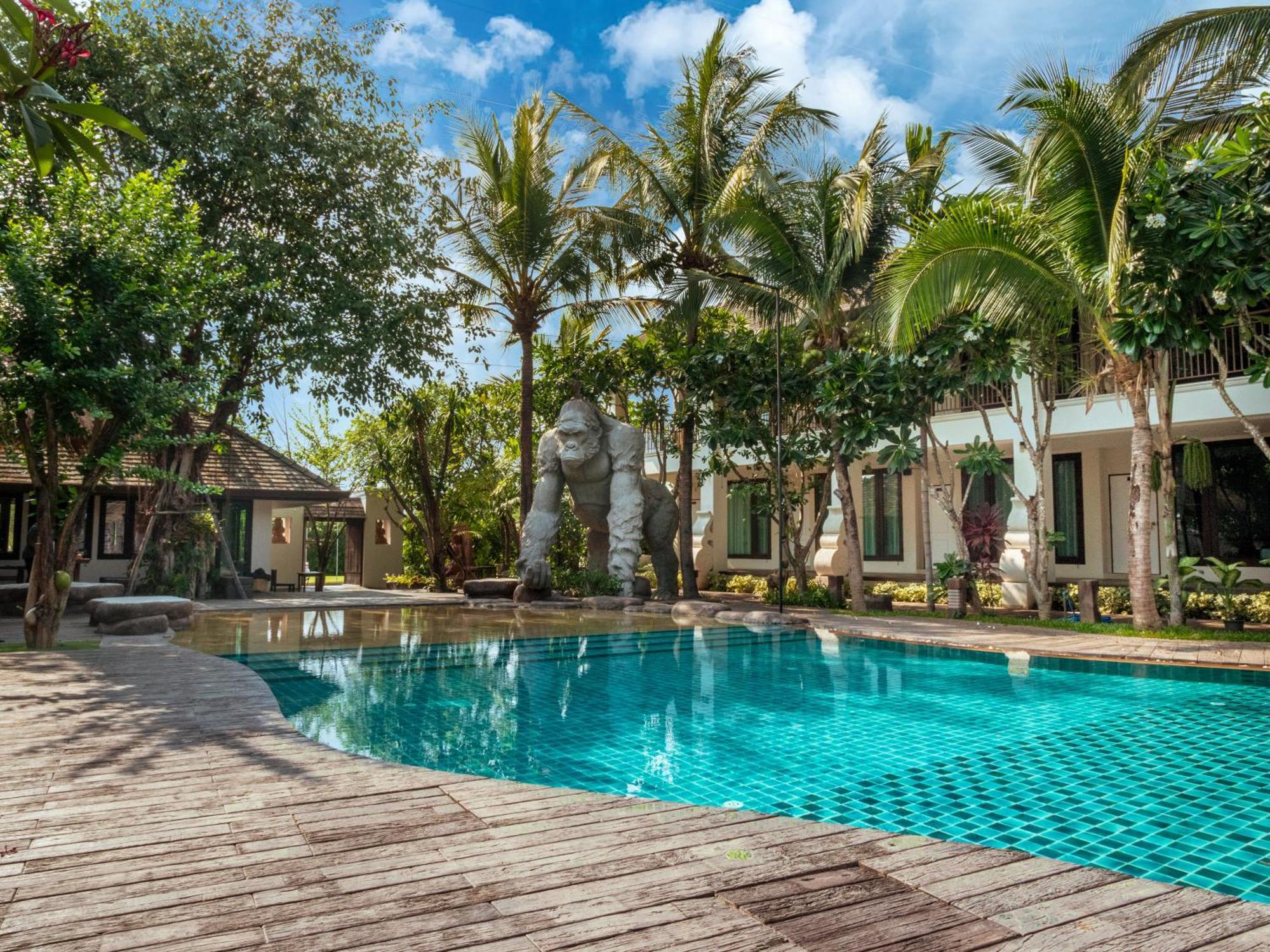 Beaver Club Homestay Чиангмай Екстериор снимка